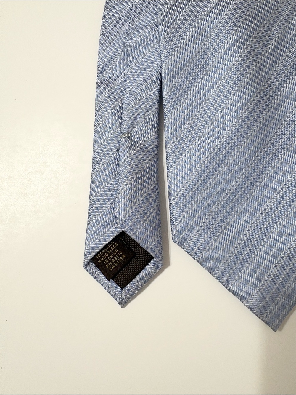 💯 Silk Tie - Tasso Elba Light Blue Herringbone - Picture 4 of 5